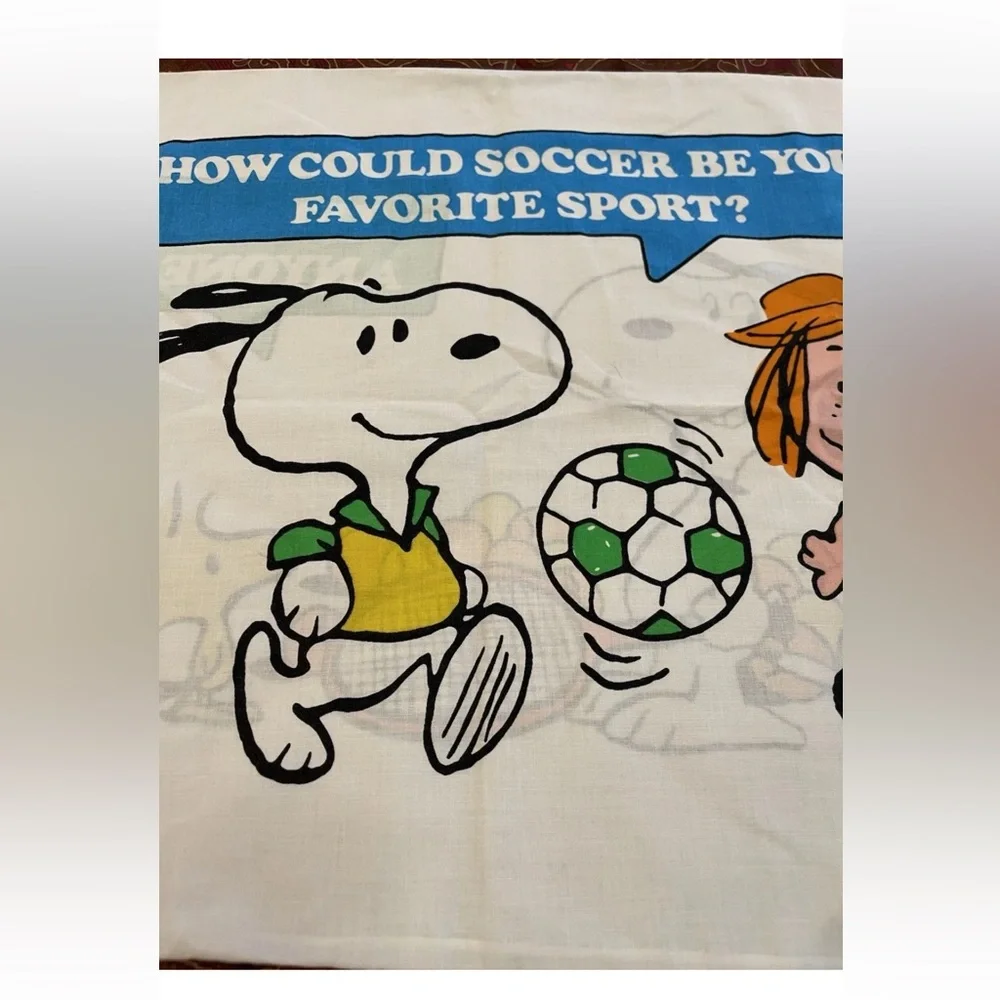 Vintage 1970s Peanuts Soccer Tennis Pillowcase snoopy Woodstock peppermint patty